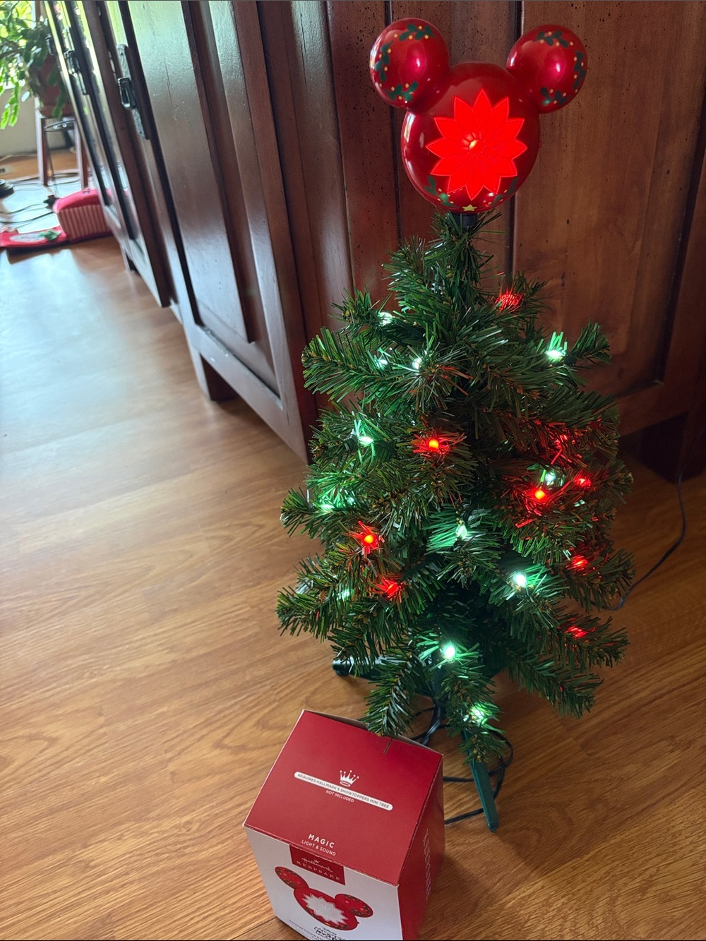 Hallmark Showtopper Mickey Mouse Mini Tree Topper